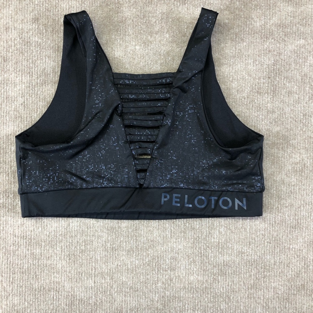 Peloton sports bra size medium